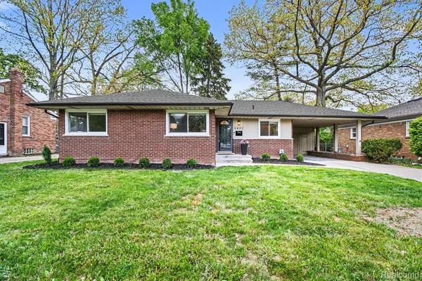4402 Buckingham RD, Royal Oak, MI 48073