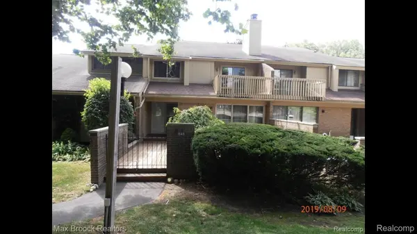 1549 S Hill BLVD, Bloomfield Hills, MI 48304