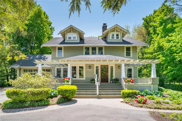 761 Thayer BLVD,  Northville,  MI 48167