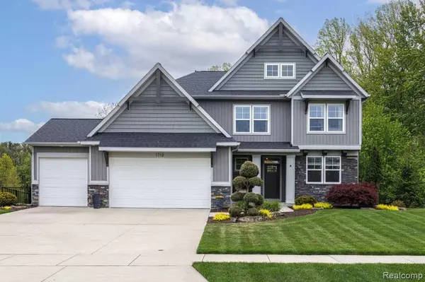 1712 Autumn Valley DR SW, Byron Township, MI 49315