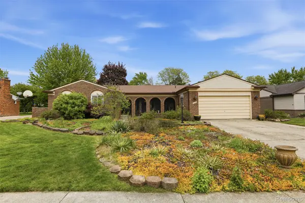 11136 Bellwood DR,  Plymouth Charter Township,  MI 48170