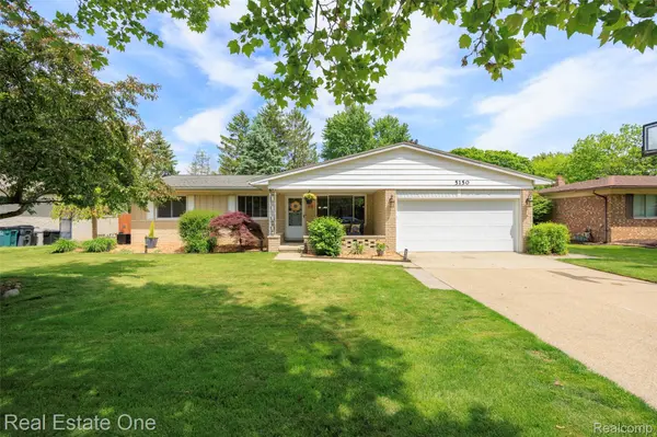 5150 Dayton DR, Troy, MI 48085