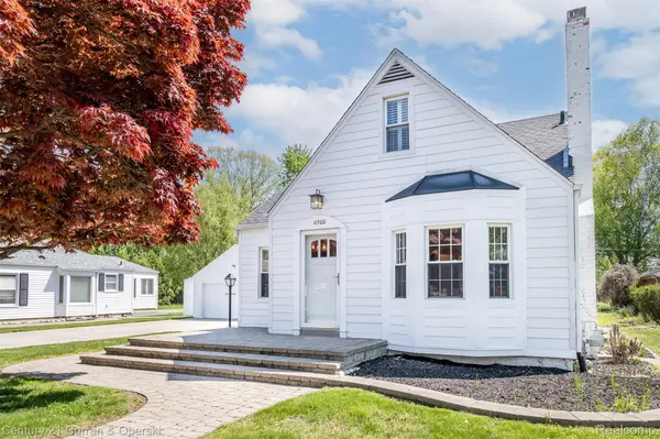 11700 Farley, Redford Charter Township, MI 48239