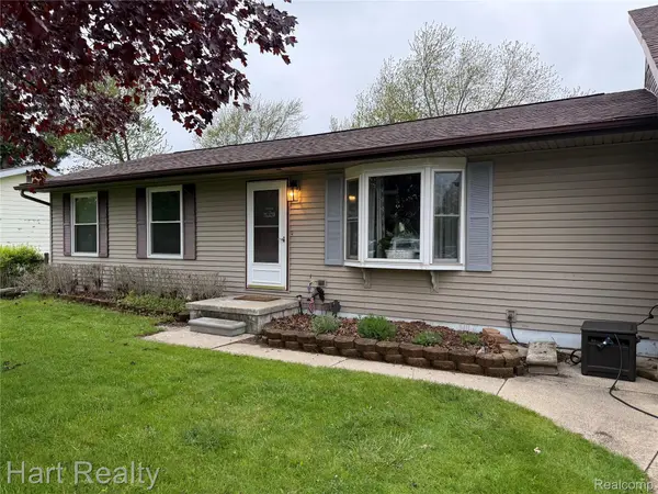 4094 3rd ST, Brown City, MI 48416