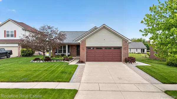 42060 Salem CT, Van Buren Charter Township, MI 48111