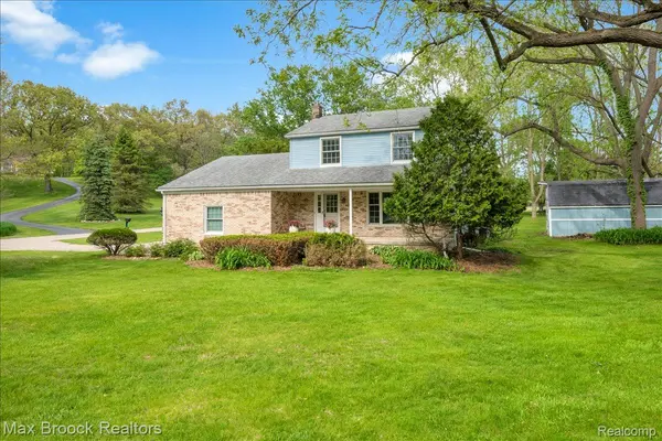 9580 Andersonville RD, Independence Charter Township, MI 48346