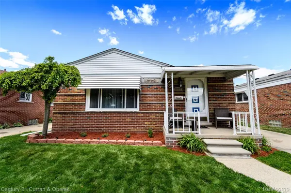 3928 Katherine ST, Dearborn Heights, MI 48125