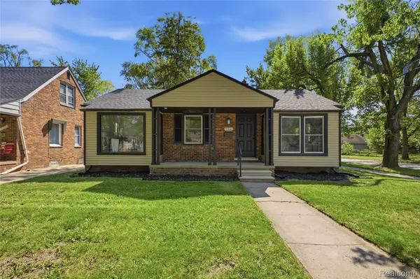 11302 Grayfield, Redford Charter Township, MI 48239
