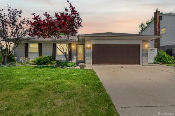 22356 Woodstock CT,  Woodhaven,  MI 48183