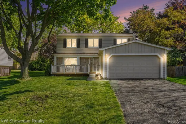 40652 Village Wood RD, Novi, MI 48375