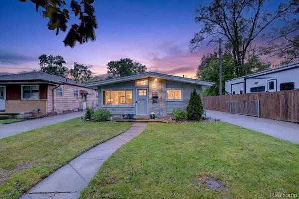 19033 Gillman ST, Livonia, MI 48152