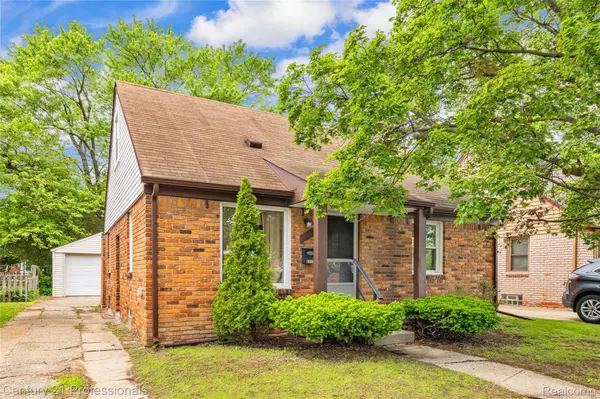 6953 N Vernon ST,  Dearborn Heights,  MI 48127