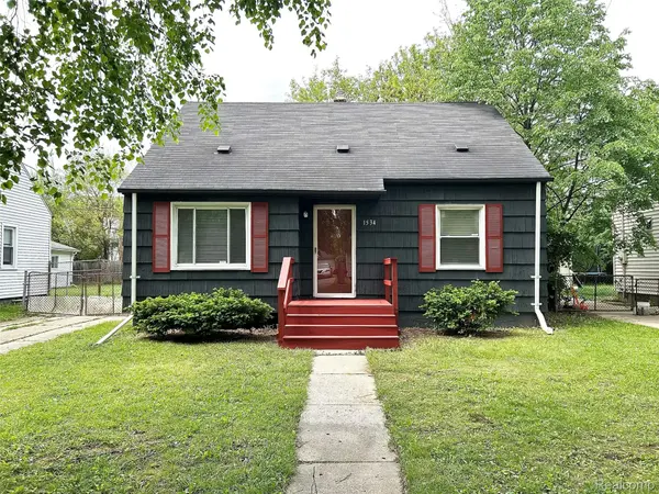 1534 Berrywood LN, Flint, MI 48507