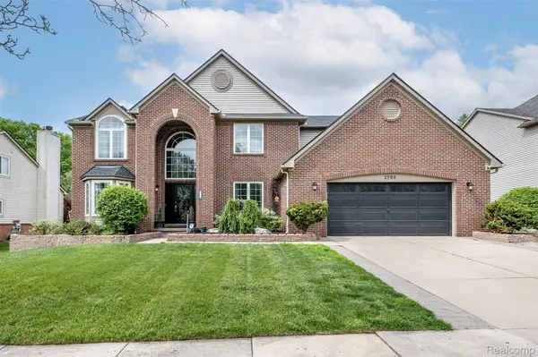 2780 Ivy Hill DR,  Commerce Charter Township,  MI 48382