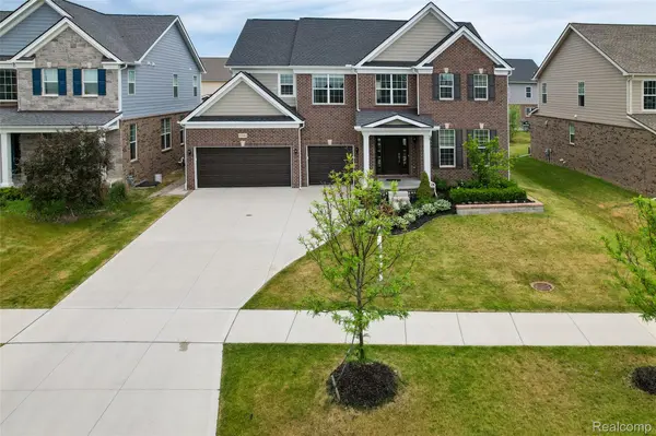 51040 Woodford DR, Canton Charter Township, MI 48188