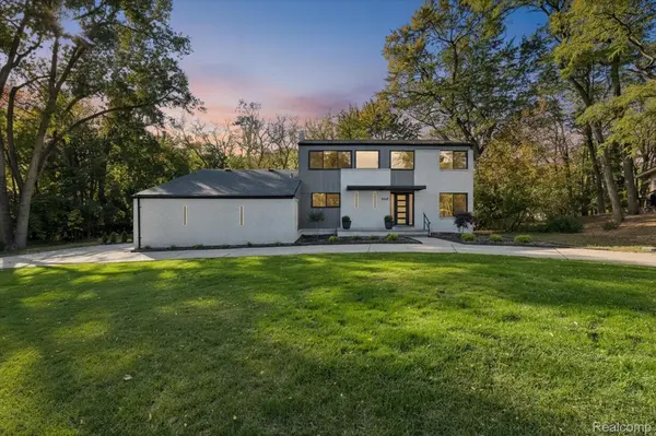 3668 Bayou DR,  West Bloomfield Charter Township,  MI 48323