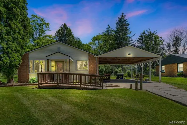 2491 Crystal DR, Ann Arbor, MI 48108