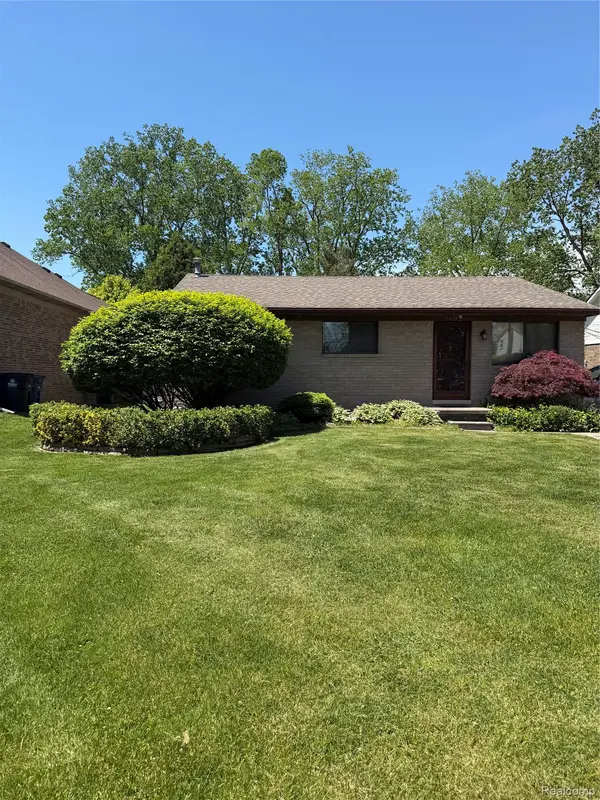 1492 Edwin ST, Westland, MI 48186