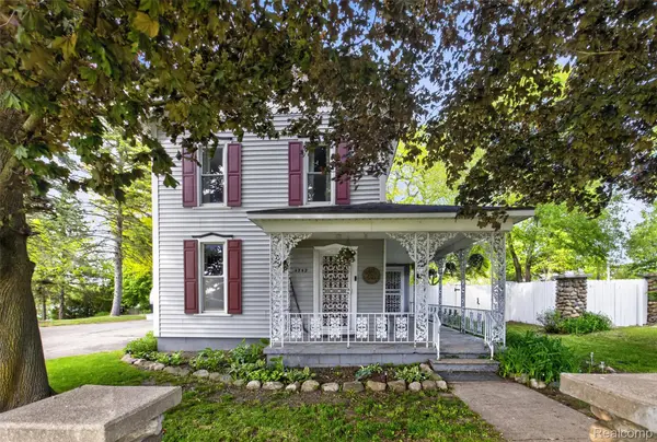 4742 2nd ST, Columbiaville Village, MI 48421