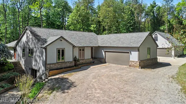 535 Wolfe RD, Groveland Township, MI 48462