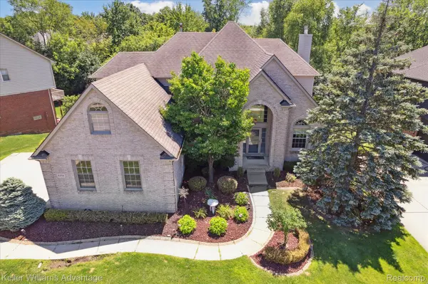 6356 Branford DR, West Bloomfield Charter Township, MI 48322