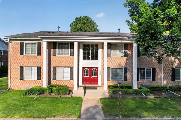 2425 Mulberry Square #42, Bloomfield Hills, MI 48302