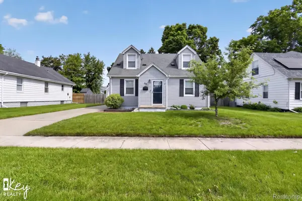 98 W Wabash AVE,  Belleville,  MI 48111