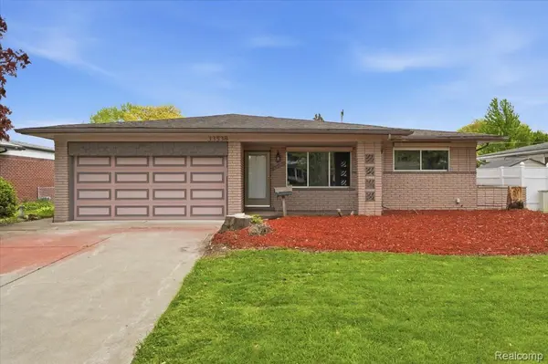 33538 Somerset DR, Sterling Heights, MI 48312