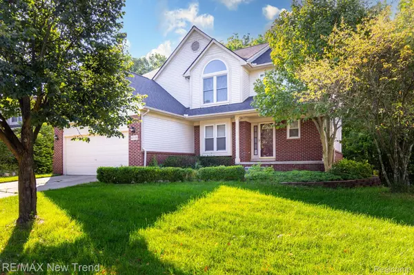 43159 Sandstone, Novi, MI 48377