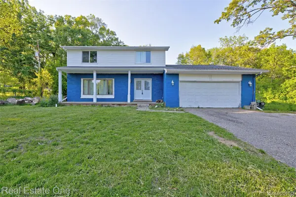 4161 Seymour Lake RD, Brandon Charter Township, MI 48371