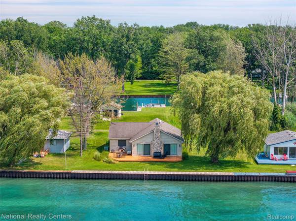 290 Kama CT, Algonac, MI 48001