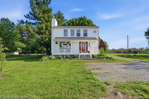8820 Almont RD, Almont Township, MI 48003