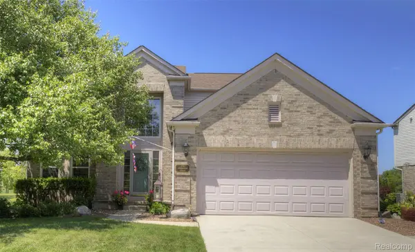 4728 Sherwood CIR, Canton Charter Township, MI 48188