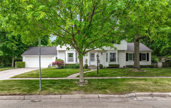 385 Golf View BLVD, Birmingham, MI 48009