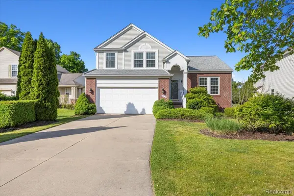 989 Callaway CT, Oceola Township, MI 48843