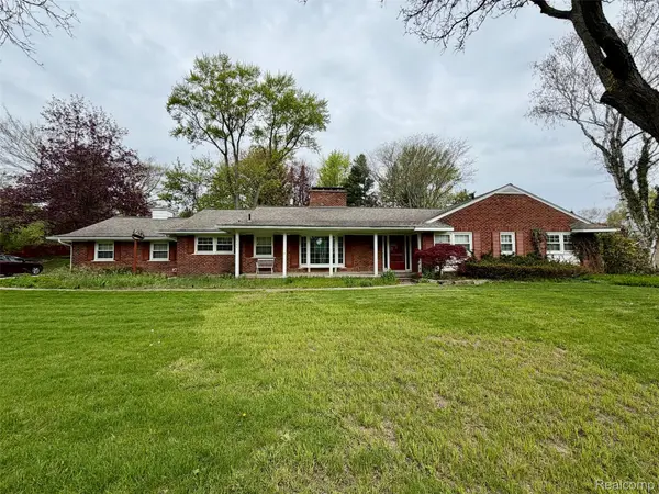 6744 Whysall RD, Bloomfield Hills, MI 48301