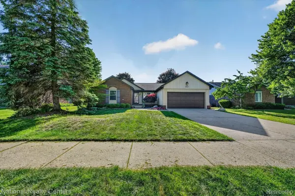 5069 Prentis DR, Troy, MI 48085