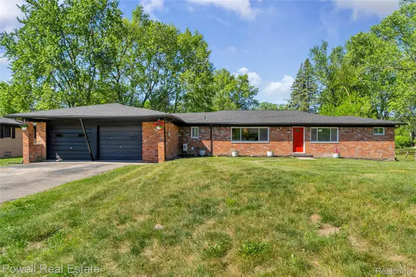 24139 Philip DR, Southfield, MI 48075