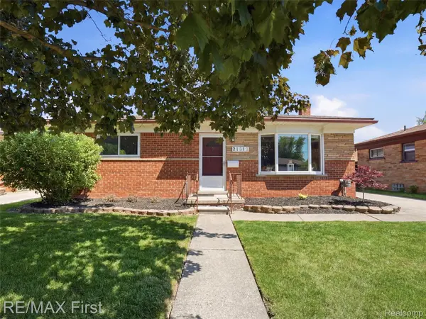 21213 Centennial ST, St. Clair Shores, MI 48081