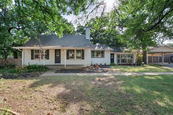 1512 Cardinal Road, Mansfield, TX 76063