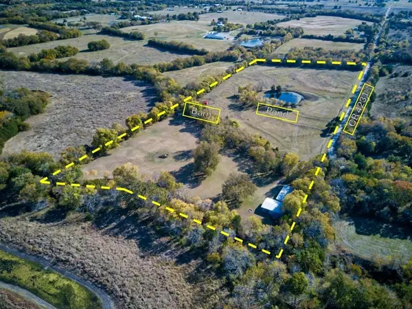 956 County Road 4231, Bonham, TX 75418