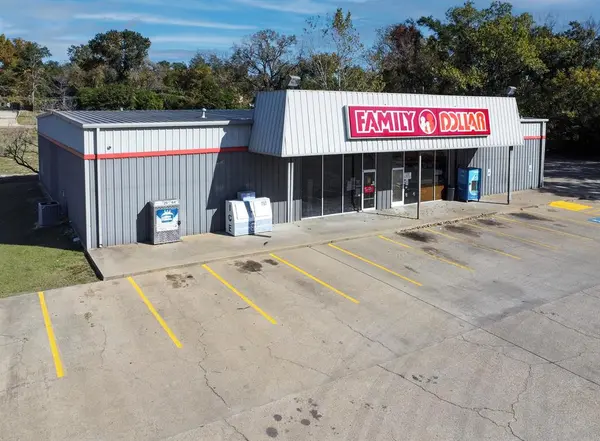 522 W Corsicana Street, Athens, TX 75751