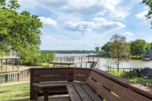 316 Oak Lane, Tool, TX 75143