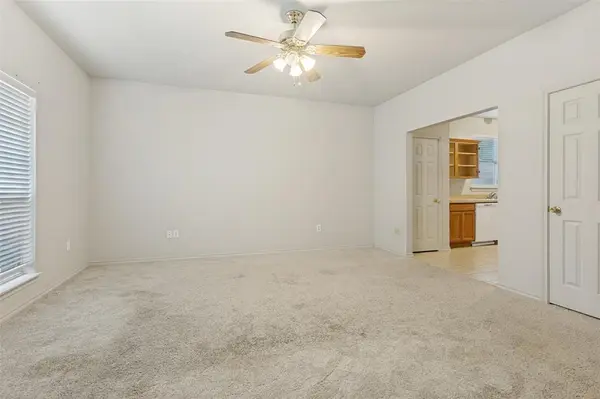 400 Stockard Street, Lake Dallas, TX 75065