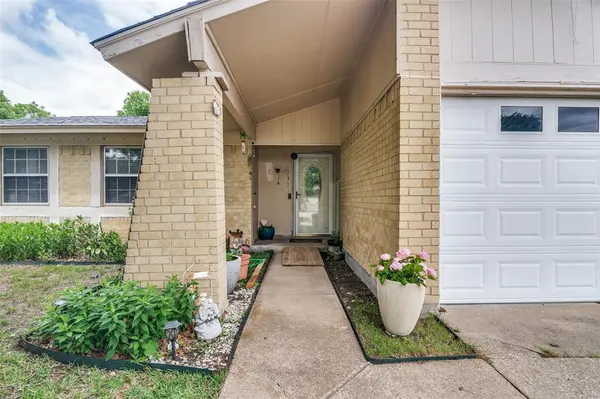 2921 Rustic Meadow Drive, Garland, TX 75044
