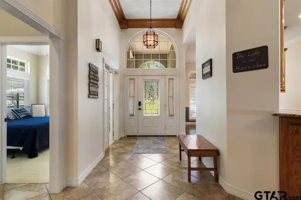 3522 S Island Drive, Chandler, TX 75758