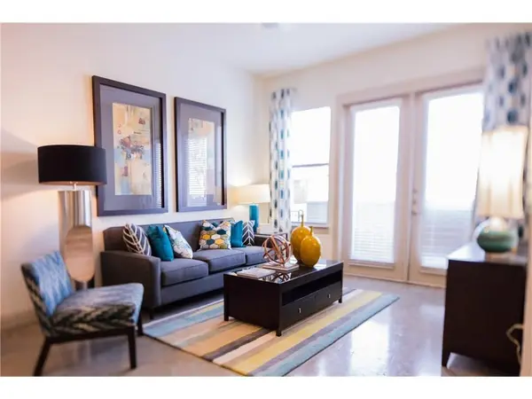 2901 W 5th Street #312, Fort Worth, TX 76107
