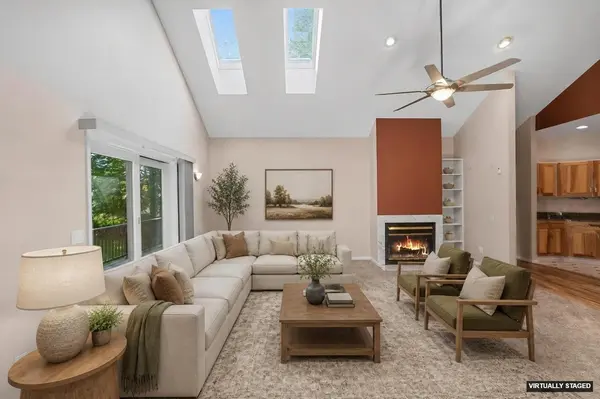 9980 Sunset DR, Morton Twp, MI 49346