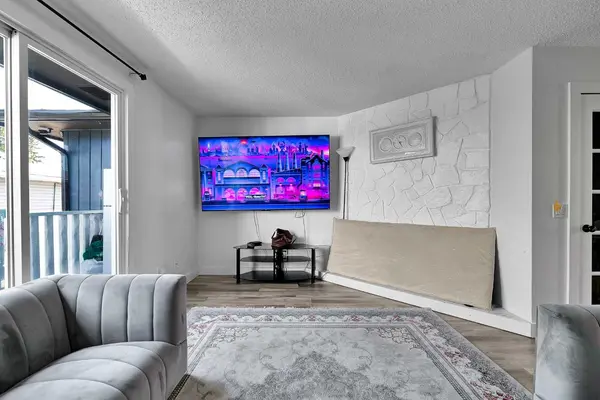 4543 7 AVE SE #3, Calgary, AB T2A5E4