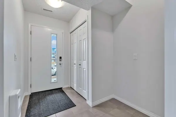 569 savanna BLVD NE, Calgary, AB T3J0X3